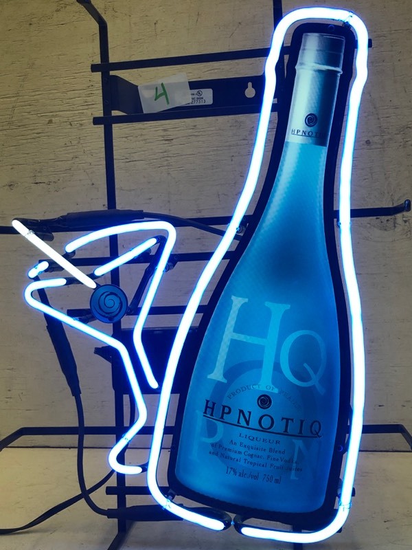 lot 4 image: HQ Hpnotiq Neon Sign