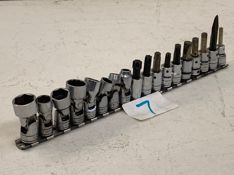 lot 7 image: Snap-On Socket Strip