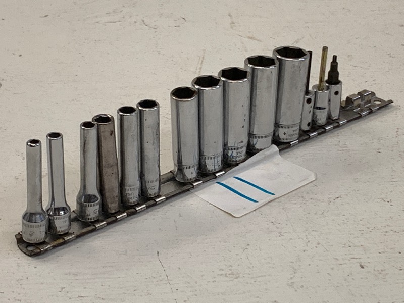 lot 11 image: Snap-On Socket Strip