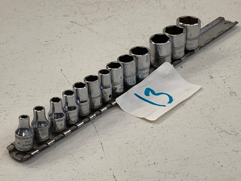 lot 13 image: Snap-On Socket Strip