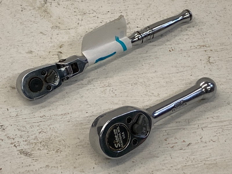 lot 19 image: (2) Snap-On Ratchets