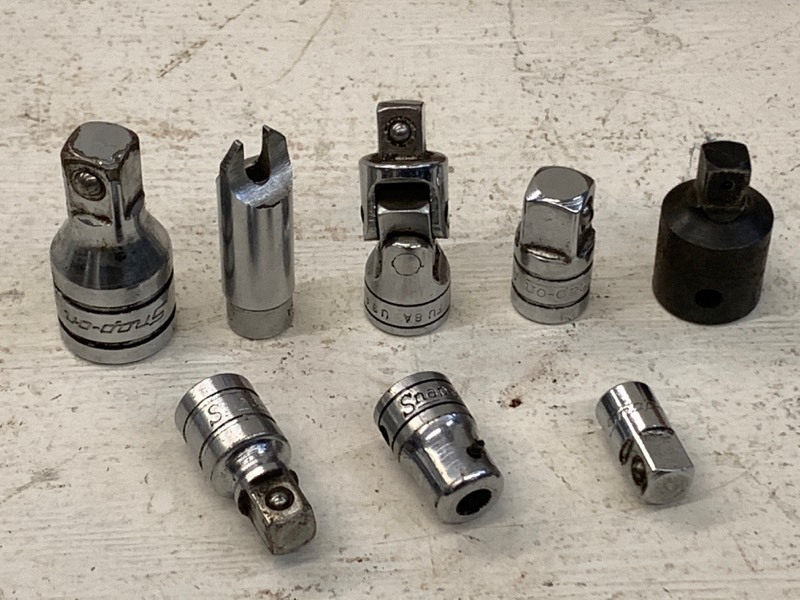 lot 26 image: Assorted Snap-On Sockets  Ratchet Adapters & Etc