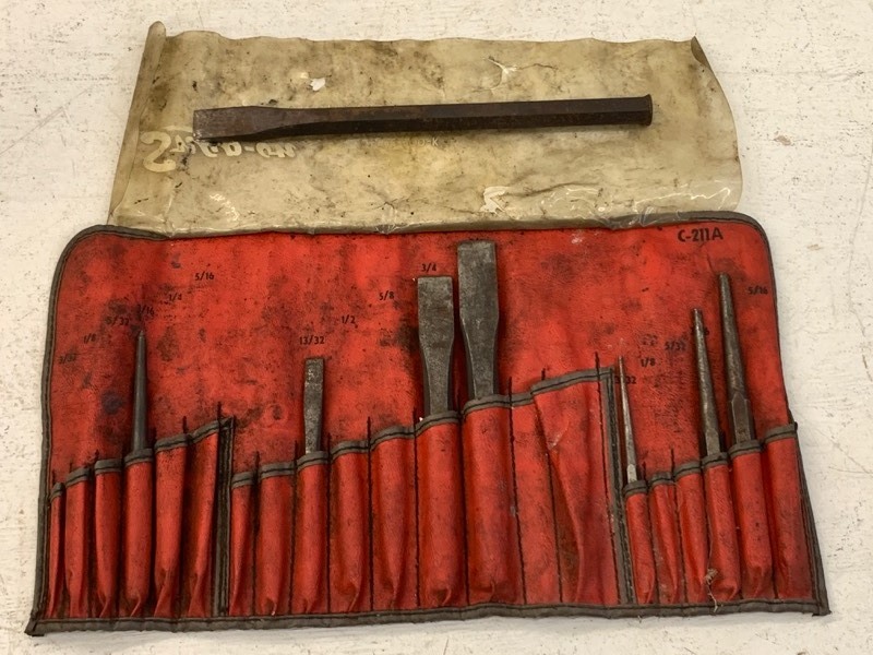 lot 32 image: Snap-On Chisel  Punch Set