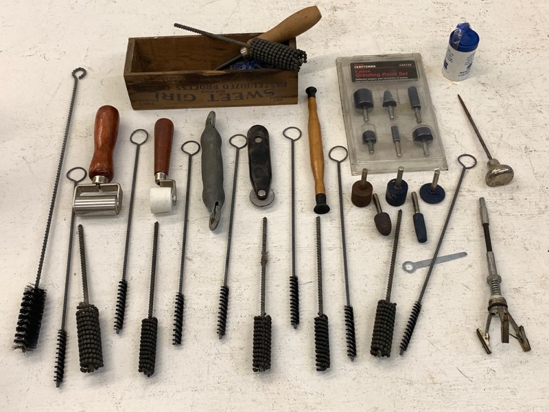 lot 56 image: Box Of Assorted Tools & Supplies