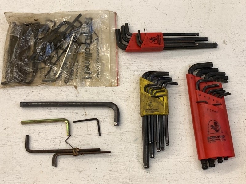 lot 61 image: Assorted Metric & SAE Allen Wrenches