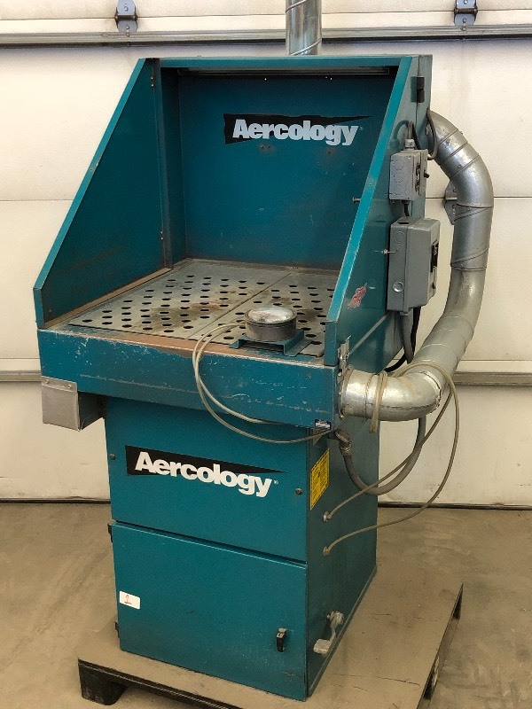 lot 1 image: Aercology AT-800 Industrial Down-Draft  Vacuum Table