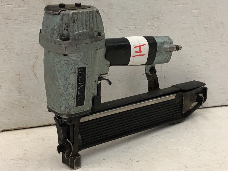lot 14 image: Hitachi Stapler