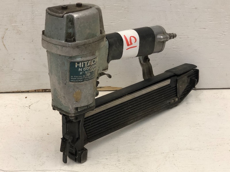 lot 15 image: Hitachi 2 Stapler