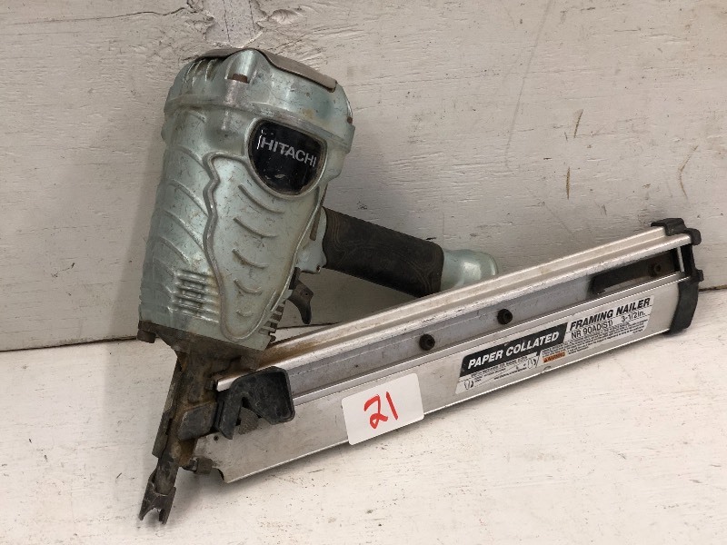 lot 21 image: Hitachi 3.5 Framing Nailer