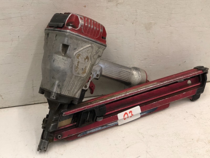 lot 23 image: MAX Framing Nailer