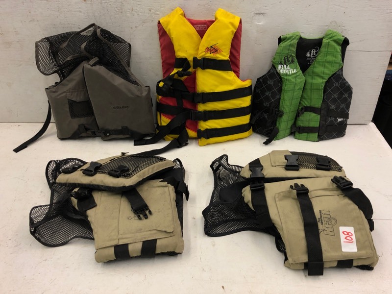 lot 108 image: Lot Of Assorted Life Vests