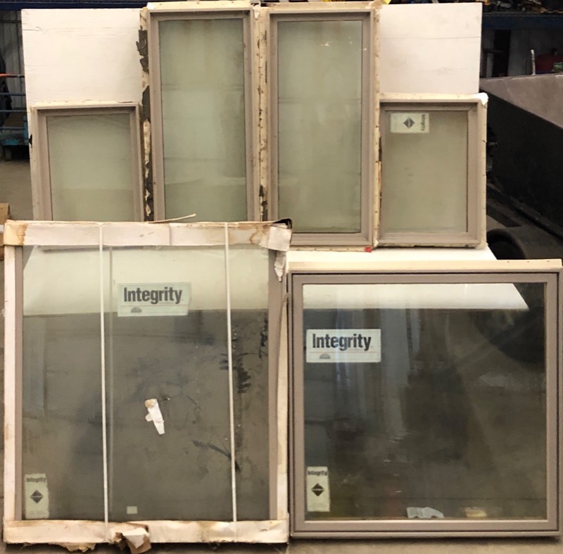 lot 132 image: Lot Of Assorted Windows