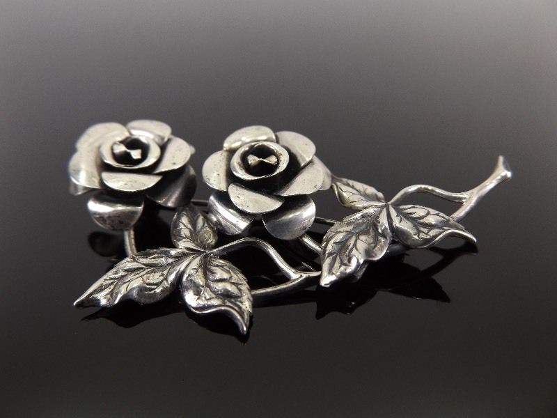 .925 Sterling Silver Rose Brooch