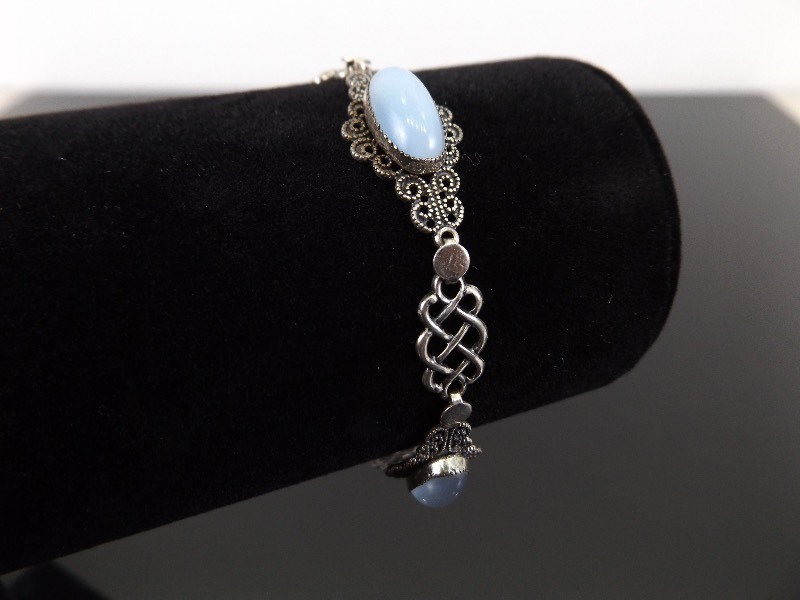 .925 Sterling Silver Blue Cabochon Chrysoberyl Cats Eye Bracelet
