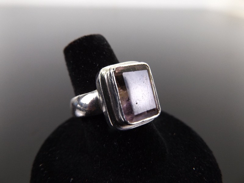 .925 Sterling Silver Amethyst Ring Size 8
