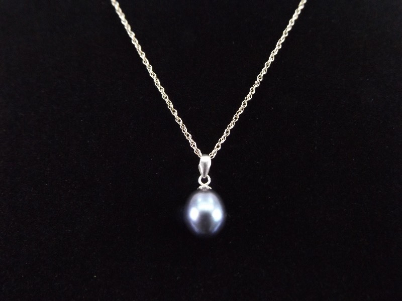 .925 Sterling Silver Cultured Blue Pearl Pendant Necklace