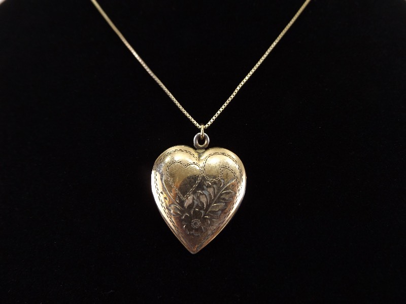 .925 Sterling Silver Antique Etched Heart Locket Vermeil Pendant Necklace