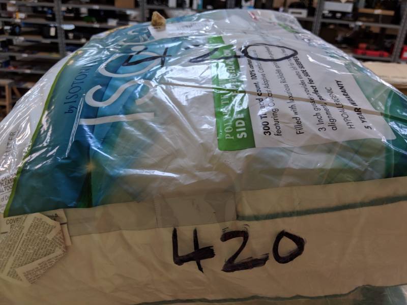 lot 420 image: IsoCool Side Sleeper Pillow - Standard