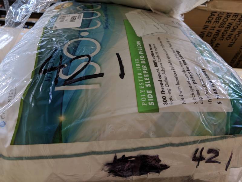lot 421 image: IsoCool Side Sleeper Pillow - Standard