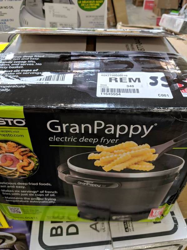 lot 555 image: Presto GranPappy Deep Fryer