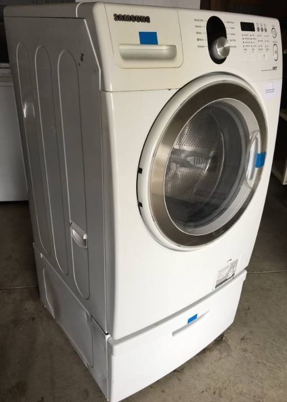 lot 9 image: Washing Machine