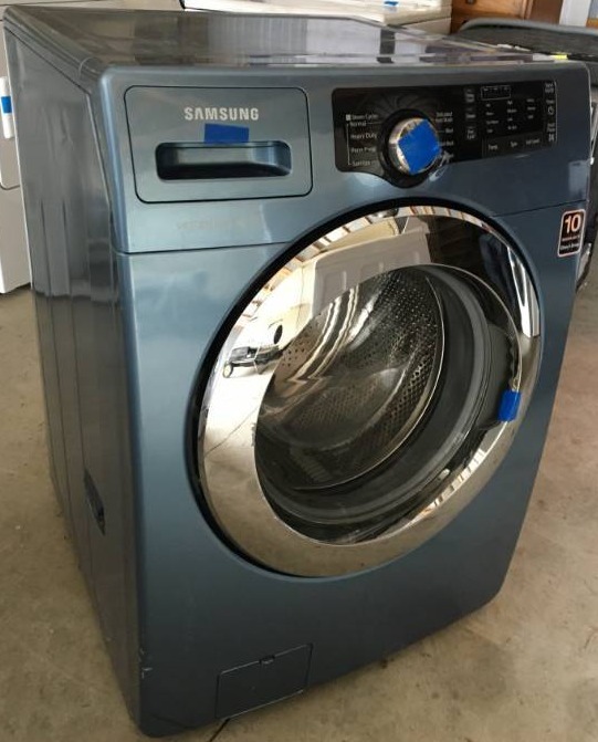 lot 12 image: Washing Machine