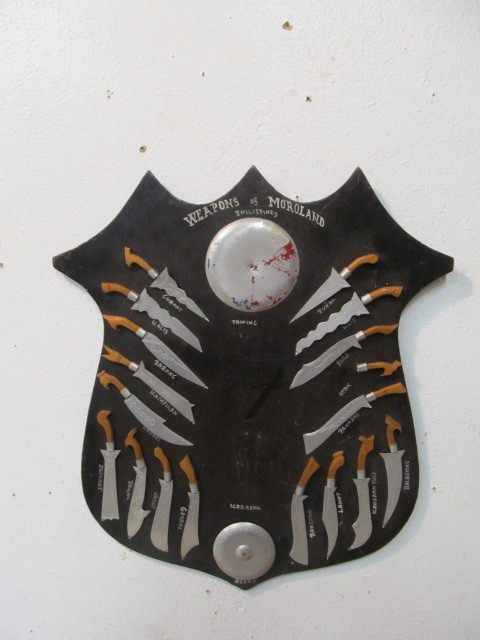 lot 10 image: Vintage Folk Art Philippines Knife & Sword Display