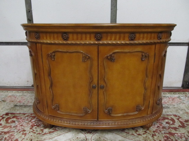 lot 125 image: Ornate Demilune Bar Cabinet