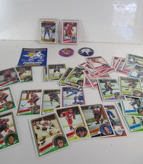 lot 133 image: Group of Vintage Sports Cards Buttons etc