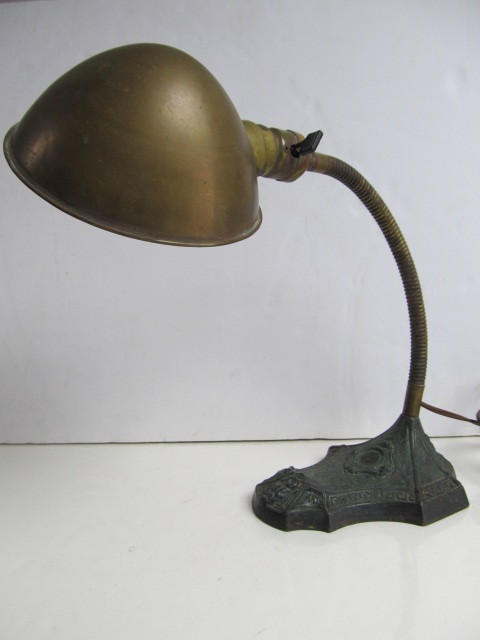 lot 108 image: Vintage 1930s Gooseneck Signed Robert Schwartz & Bro Desk Lamp