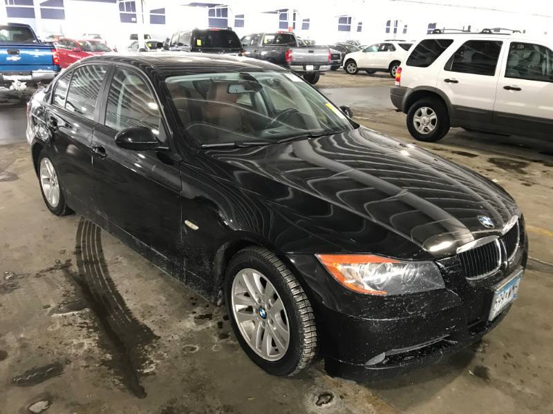 lot 6 image: 2007 BMW 328 xi