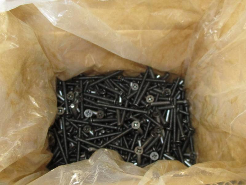 14-20x3 Machine screws