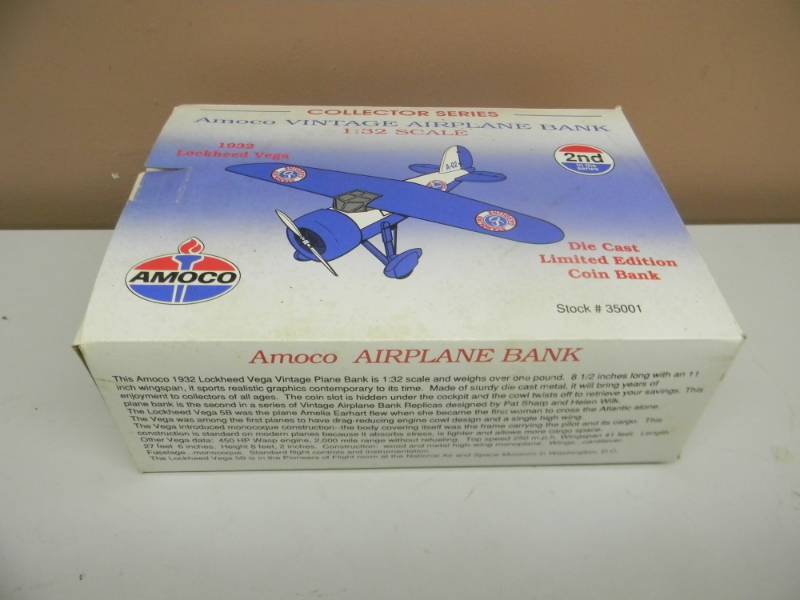 lot 49 image: VINTAGE 1992 132 SCALE AMOCO AIRPLANE BANK 1932 LOCKHEED VEGA - WBOX - SEE PICTURES