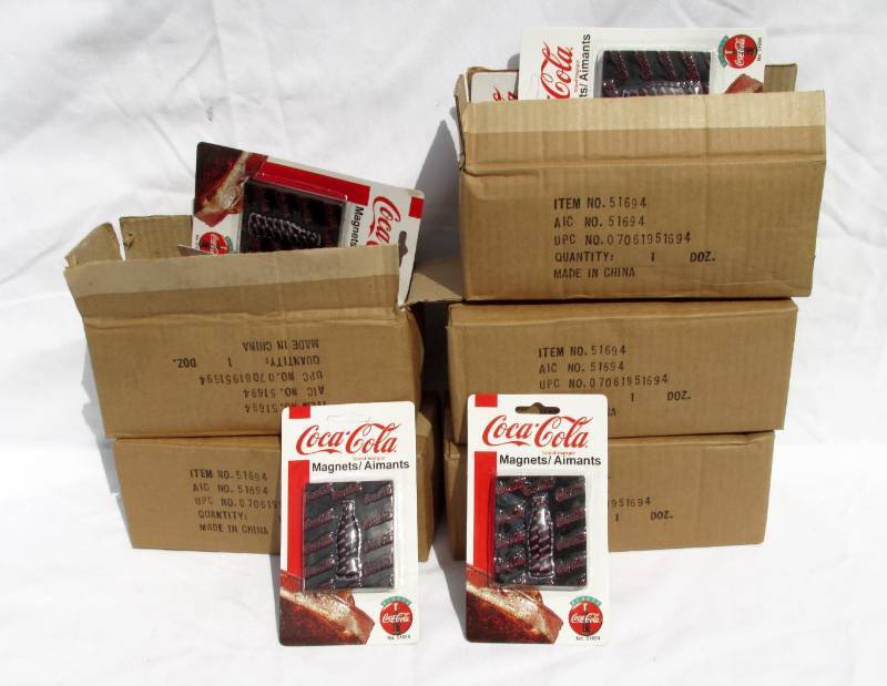 lot 70 image: Large Lot of New Vintage 1997 Coca Cola Magents