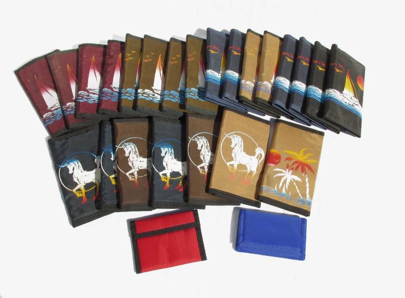 lot 49 image: Lot of New Vintage 1980s Nylon Wallets