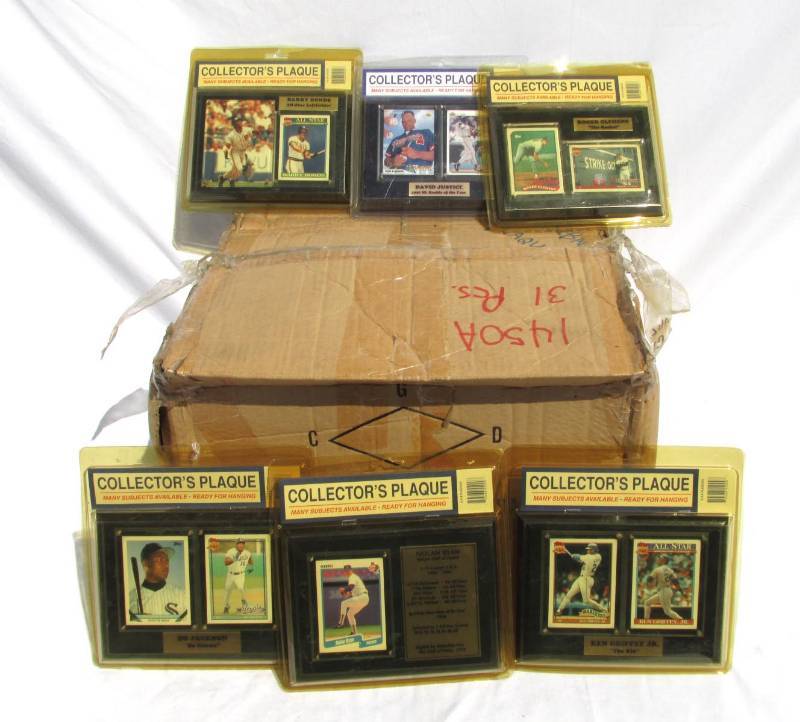 lot 86 image: Lot of Vintage Early 1990s MLB Player Plaques