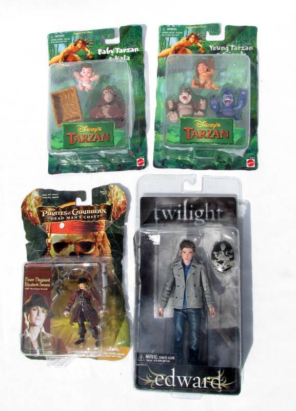 lot 100 image: Set of Four Movie Action Figures