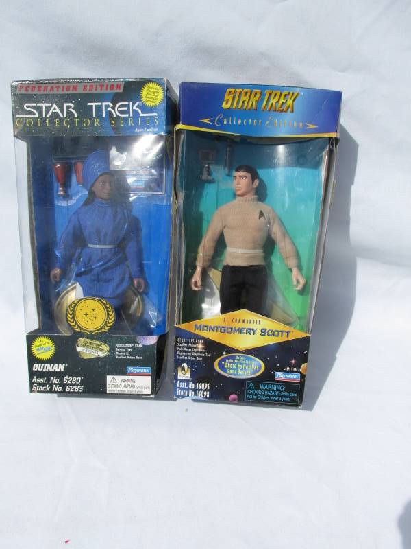 lot 103 image: Set of Two Star Trek Collector Series and Collector Edition Action Figures