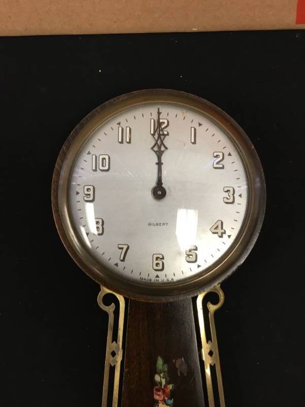 lot 14 image: Old Clock