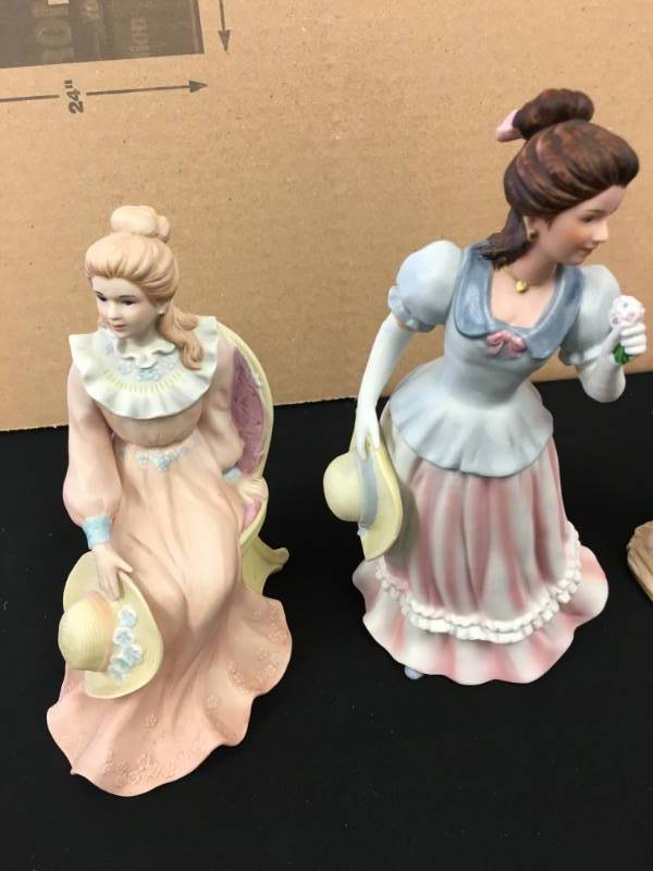 lot 16 image: Porcelain Figurines