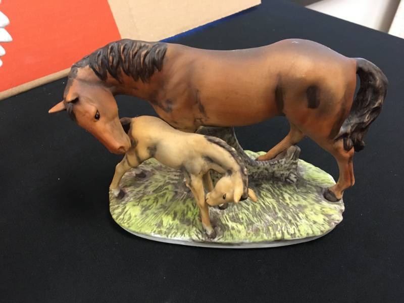 lot 20 image: Porcelain Figurines