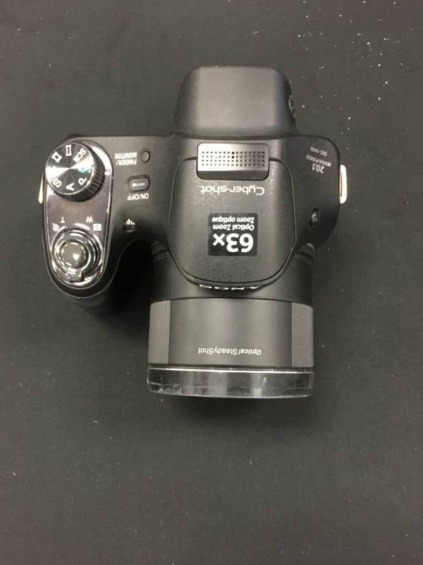 lot 29 image: Sony DSC-H400 Camera