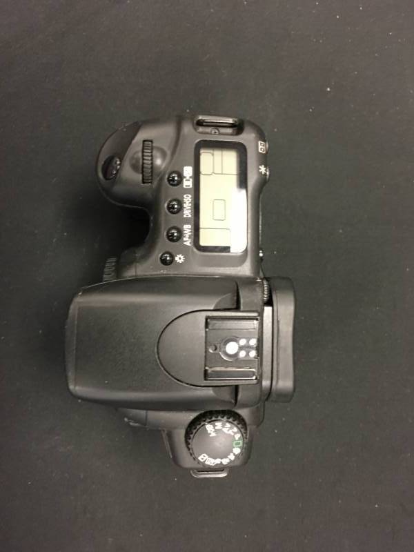 lot 31 image: Canon Camera