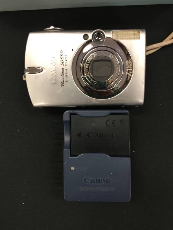 lot 32 image: Canon Camera