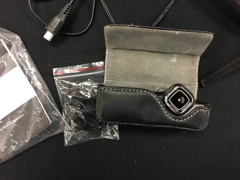 lot 33 image: Electronics Lot