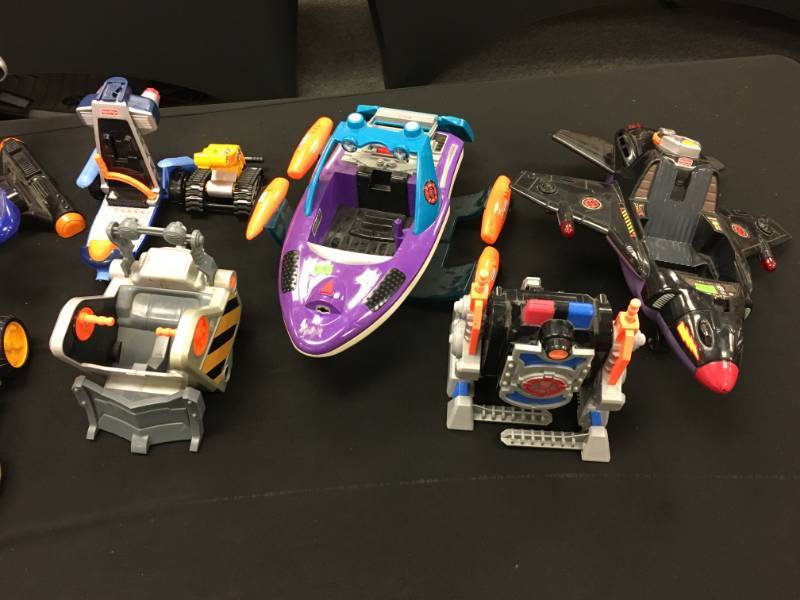 lot 47 image: HUGE LOT OF MATTEL - FISHER PRICE - RESCUE HEROES - ACTION VEHICLES - YOU GET THE EVERYTHING