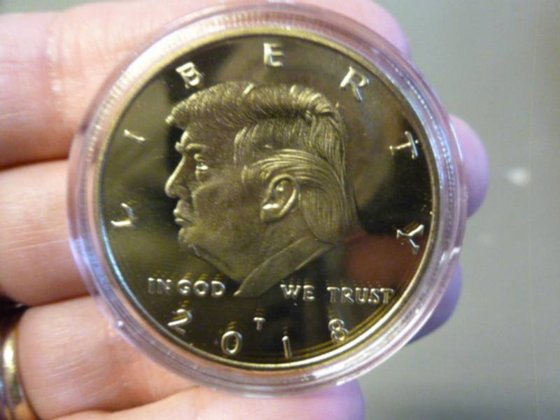 lot 43 image: Collector Coin