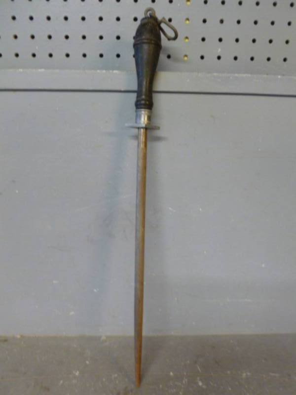 lot 62 image: Vintage Sharpening Steel