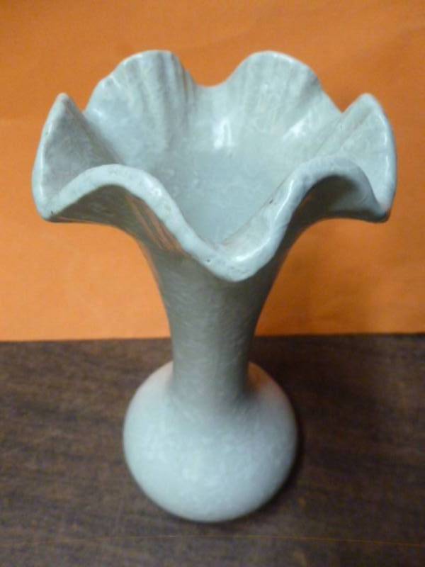 lot 103 image: Vintage Shawnee