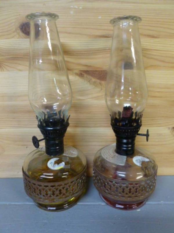 lot 126 image: Oil Lamps